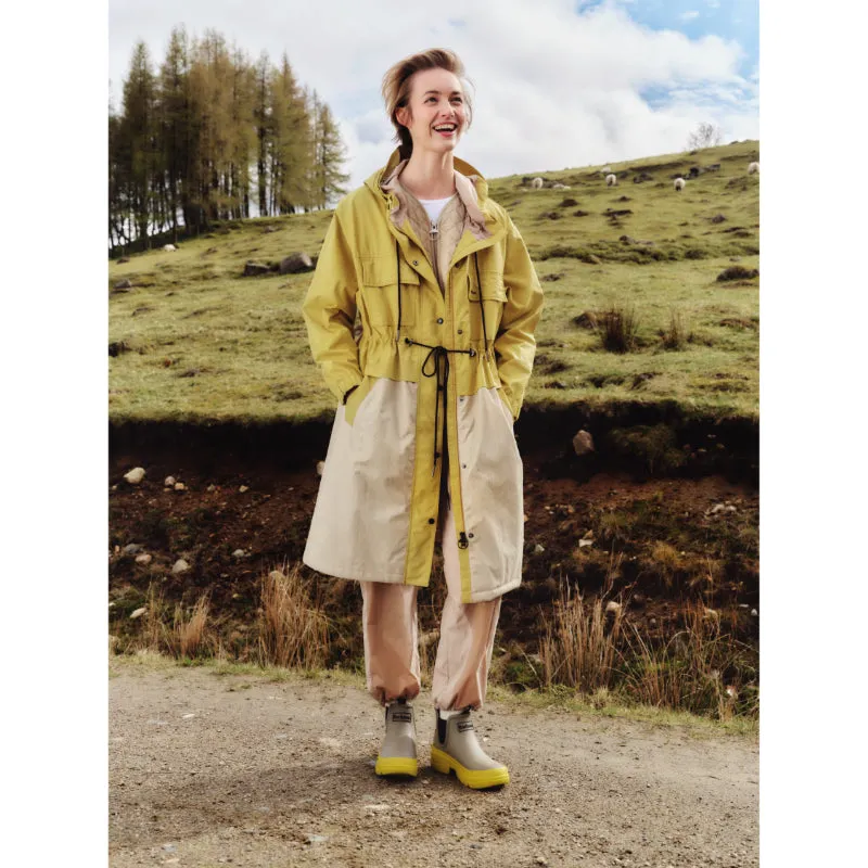 Barbour Evie Ladies Showerproof Parka - Limeade/Light Sand