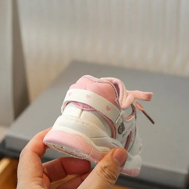 Bear Lace-Up Sports Sneakers