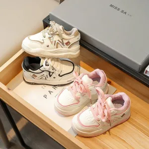 Bear Lace-Up Sports Sneakers