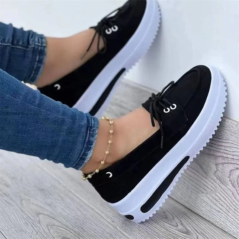 Kris - Chic Lace-Up Sneakers
