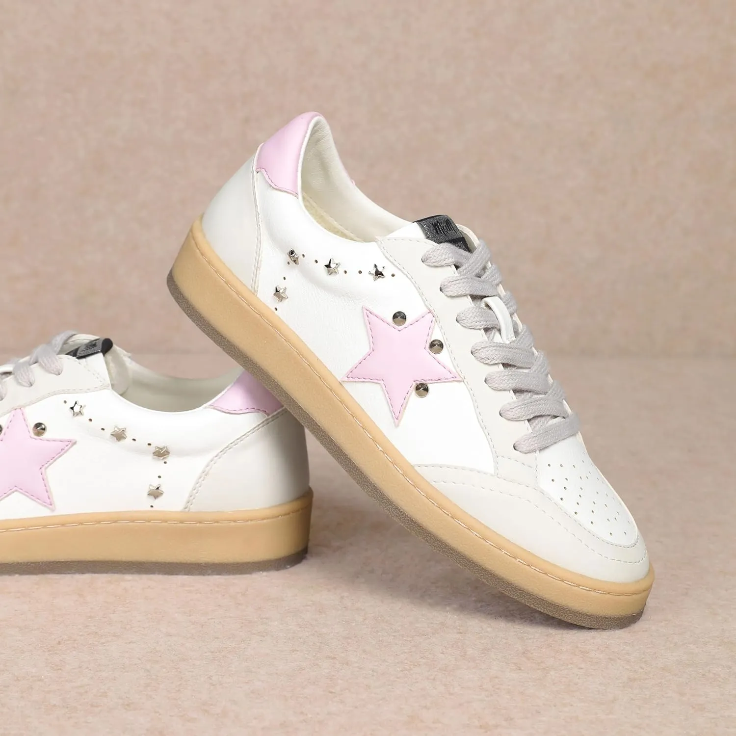 Mi.iM Avery Rubber Sole Lace-up Star Sneakers