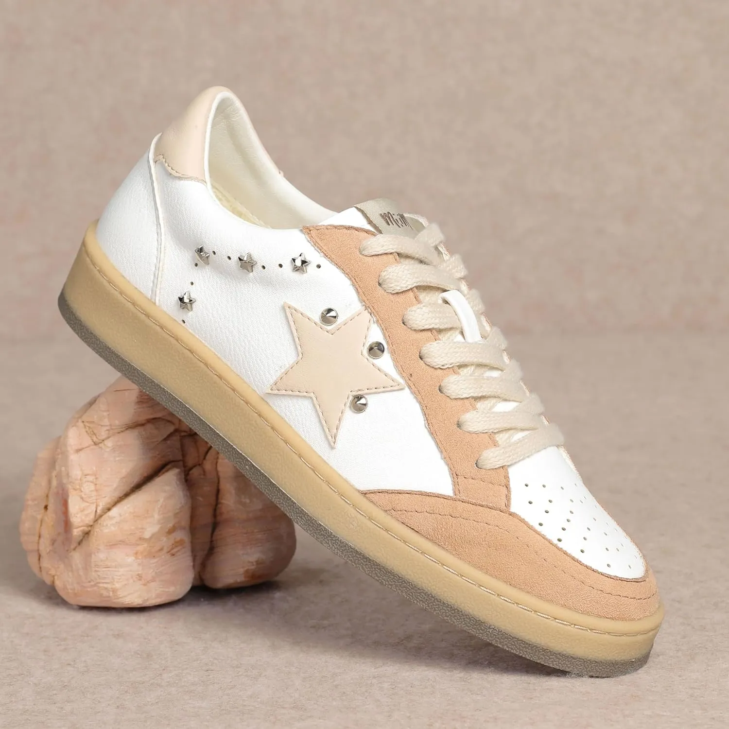 Mi.iM Avery Rubber Sole Lace-up Star Sneakers