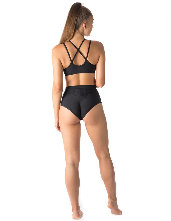Scrunch pole shorts Lola