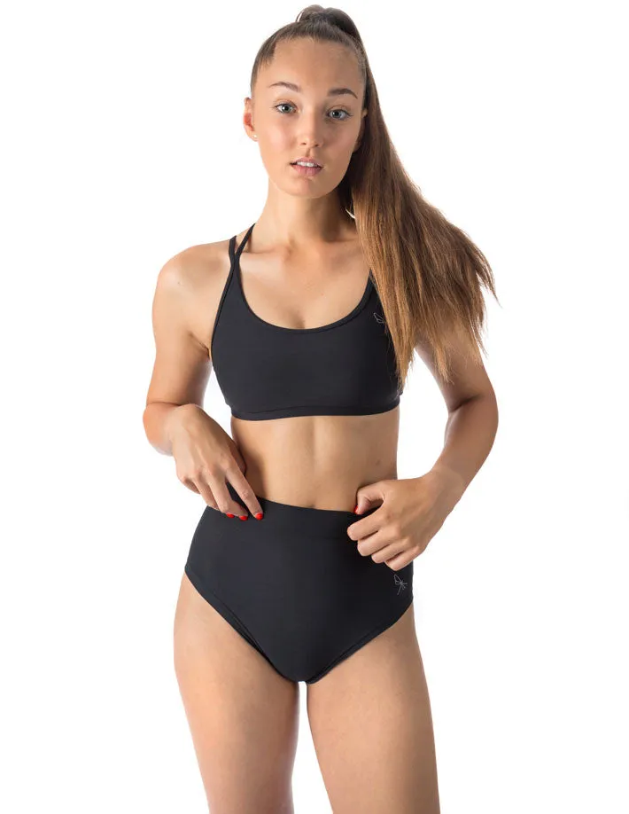 Scrunch pole shorts Lola