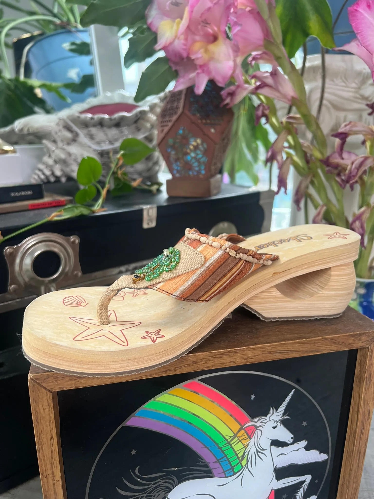 Vintage Y2K Sketchers Beaded Wedges