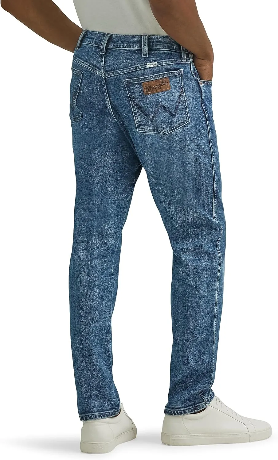 Wrangler Men's Relaxed Fit Taper Jeans